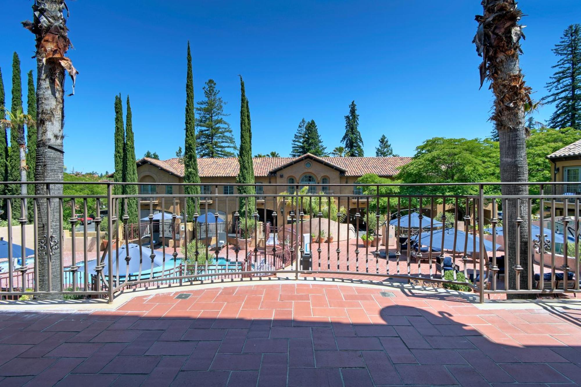 Hotel Los Gatos Exteriör bild